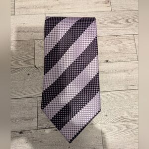 Elegant Purple Striped Men's Tie
